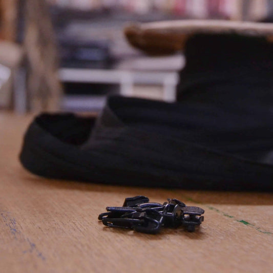 Continuous zip black 6mm teeth on a roll