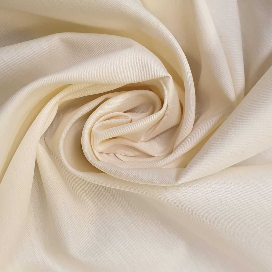 Ivory polycotton curtain lining to buy online by the metre