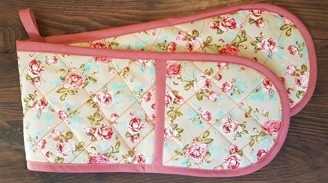 How to Make a Pair of Oven Gloves