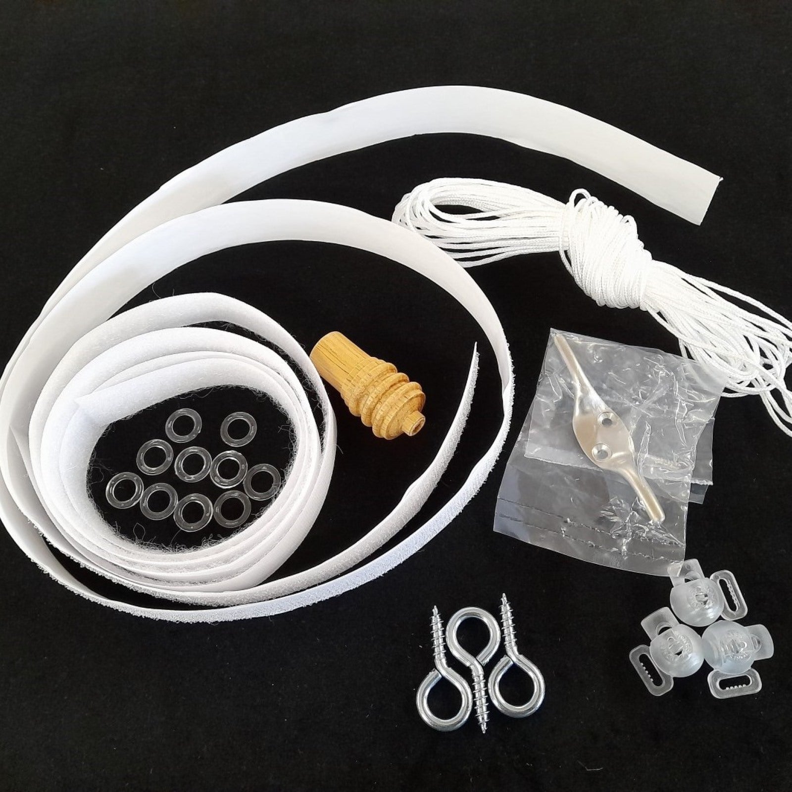 Contents of a roman blind kit for making a small roman blind